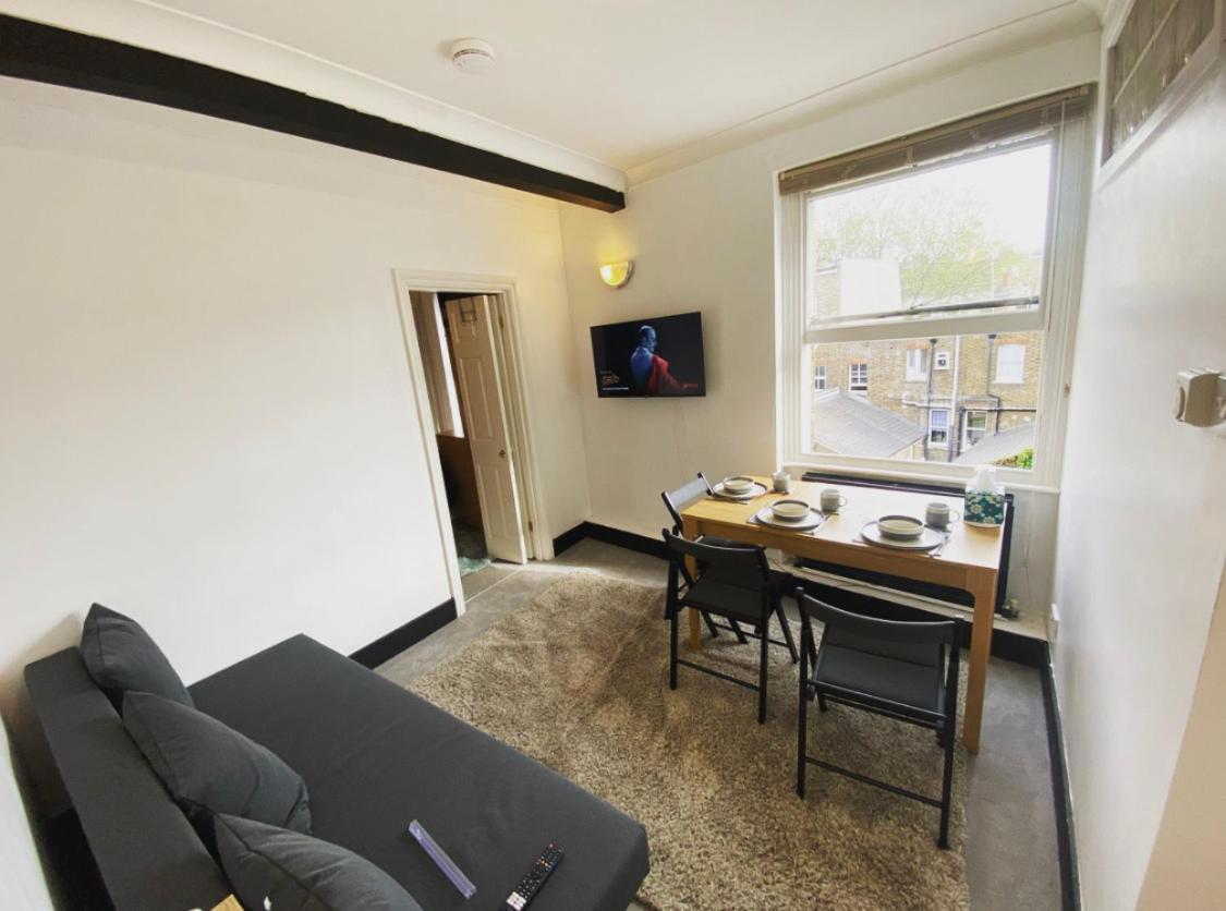 Complete 1 Bedroom Apartment With Wi-Fi, Kitchen, Tv In Heart Of Chiswick, London Eksteriør bilde